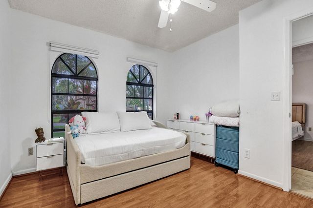 10527 Zurich Street, Cooper City, FL 33026