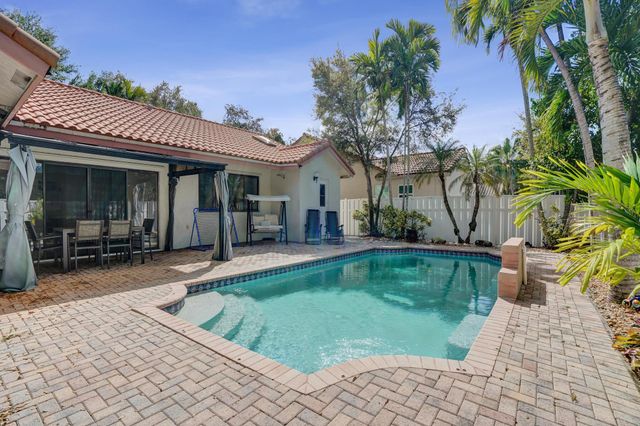 10527 Zurich Street, Cooper City, FL 33026