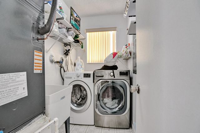 10527 Zurich Street, Cooper City, FL 33026