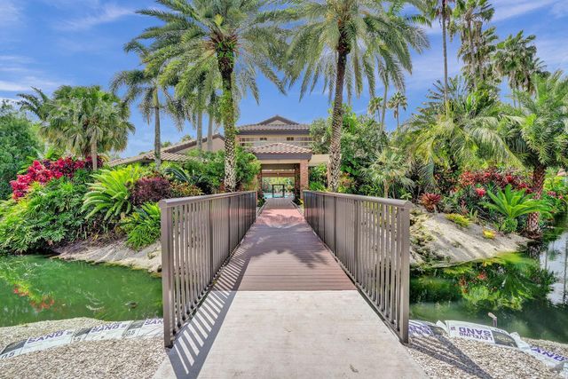 10527 Zurich Street, Cooper City, FL 33026