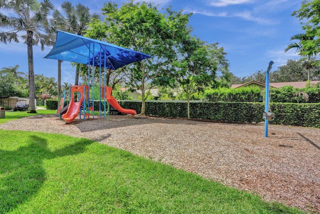 10527 Zurich Street, Cooper City, FL 33026