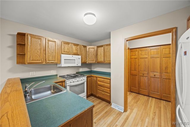 5225 Bridle Path Lane, Lewiston, NY 14092