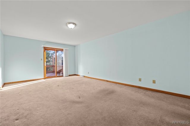 5225 Bridle Path Lane, Lewiston, NY 14092