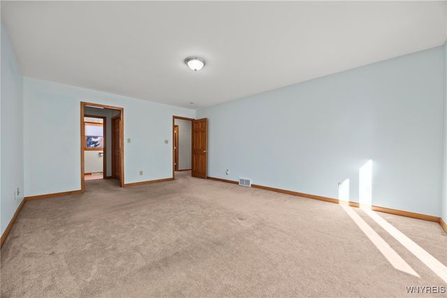 5225 Bridle Path Lane, Lewiston, NY 14092