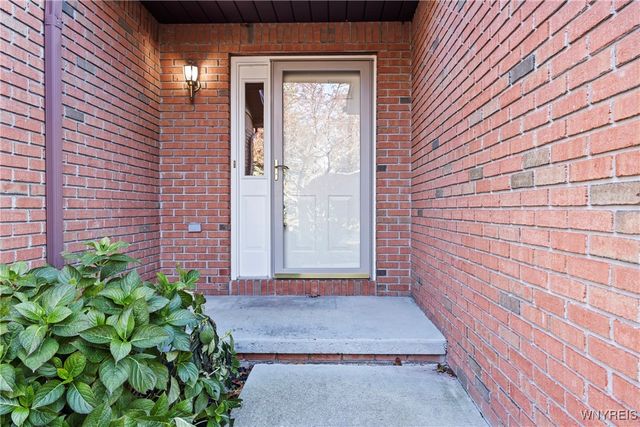 5225 Bridle Path Lane, Lewiston, NY 14092