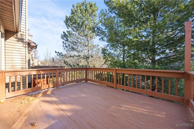 5225 Bridle Path Lane, Lewiston, NY 14092