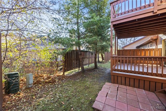 5225 Bridle Path Lane, Lewiston, NY 14092