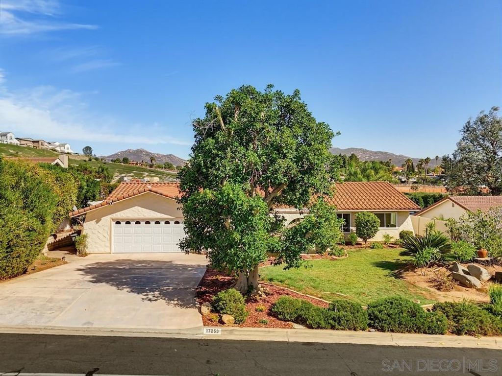 17253 Saint Andrews Drive, Poway, CA 92064 — photo 2