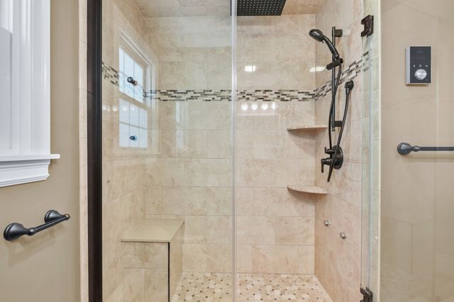8 Niles Road, Randolph, MA 02368