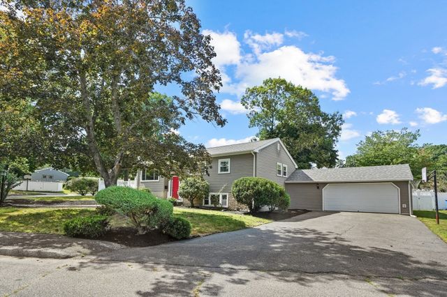 8 Niles Road, Randolph, MA 02368