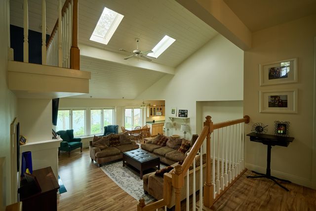 12 Winnebago Ter, Cherokee Village, AR 72529