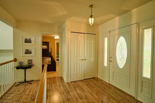 12 Winnebago Ter, Cherokee Village, AR 72529