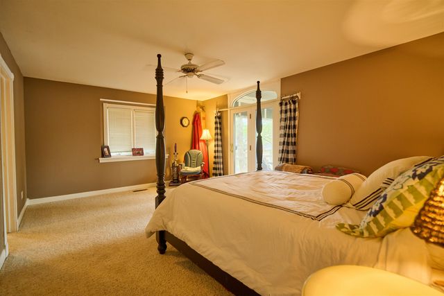 12 Winnebago Ter, Cherokee Village, AR 72529