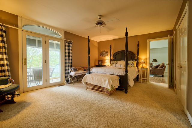 12 Winnebago Ter, Cherokee Village, AR 72529