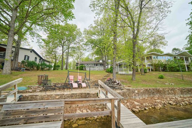 12 Winnebago Ter, Cherokee Village, AR 72529