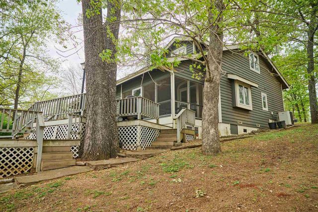 12 Winnebago Ter, Cherokee Village, AR 72529