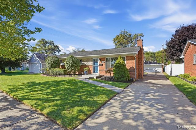 14833 Fairfield Street, Livonia, MI 48154