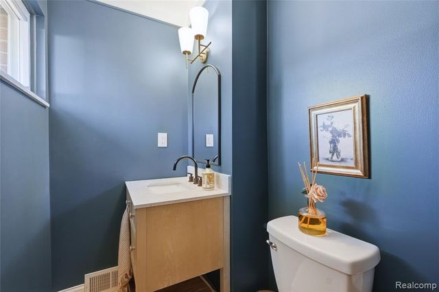 14833 Fairfield Street, Livonia, MI 48154