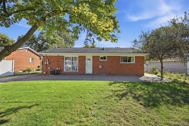 14833 Fairfield Street, Livonia, MI 48154