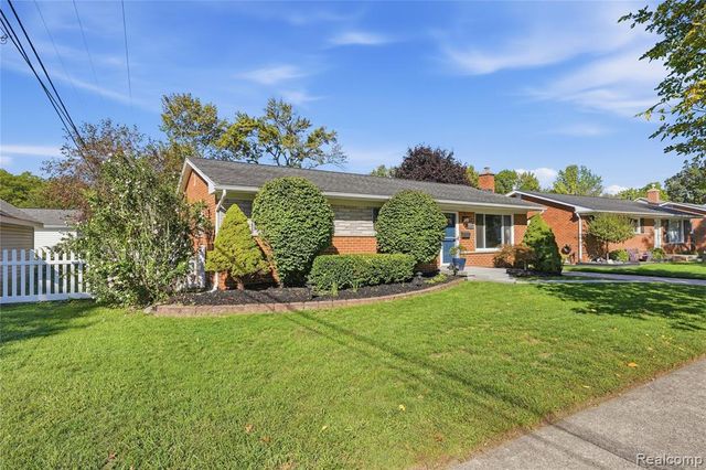 14833 Fairfield Street, Livonia, MI 48154