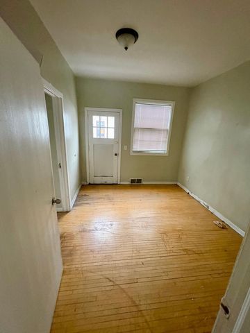 2921 33rd Avenue S, Minneapolis, MN 55406