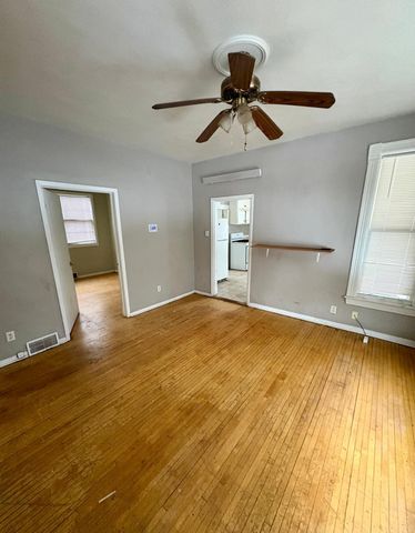 2921 33rd Avenue S, Minneapolis, MN 55406