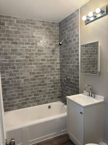 2921 33rd Avenue S, Minneapolis, MN 55406