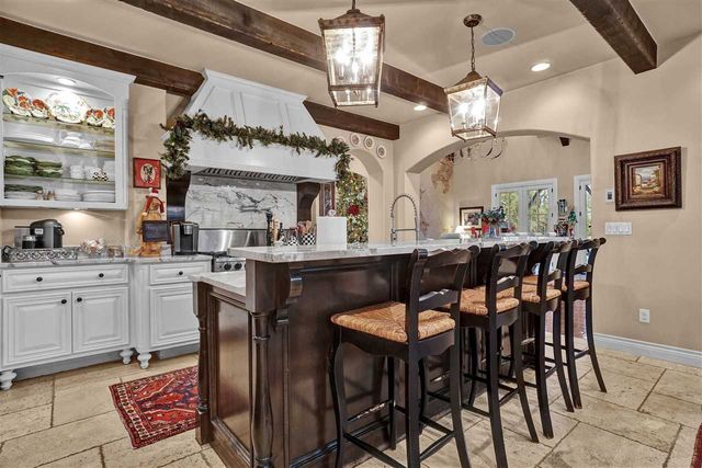 1039 NW Thornbury Dr, Lawton, OK 73505