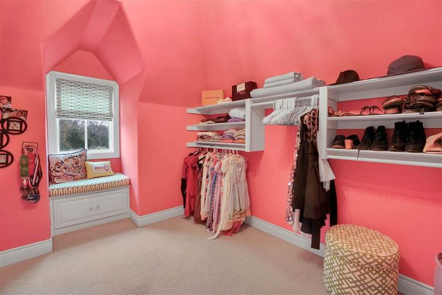 1039 NW Thornbury Dr, Lawton, OK 73505