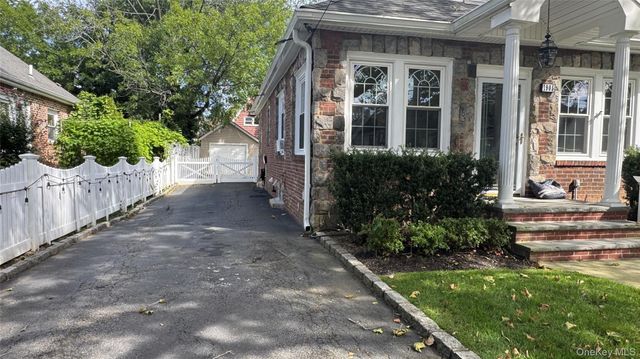 1905 Bryant Place, Baldwin, NY 11510