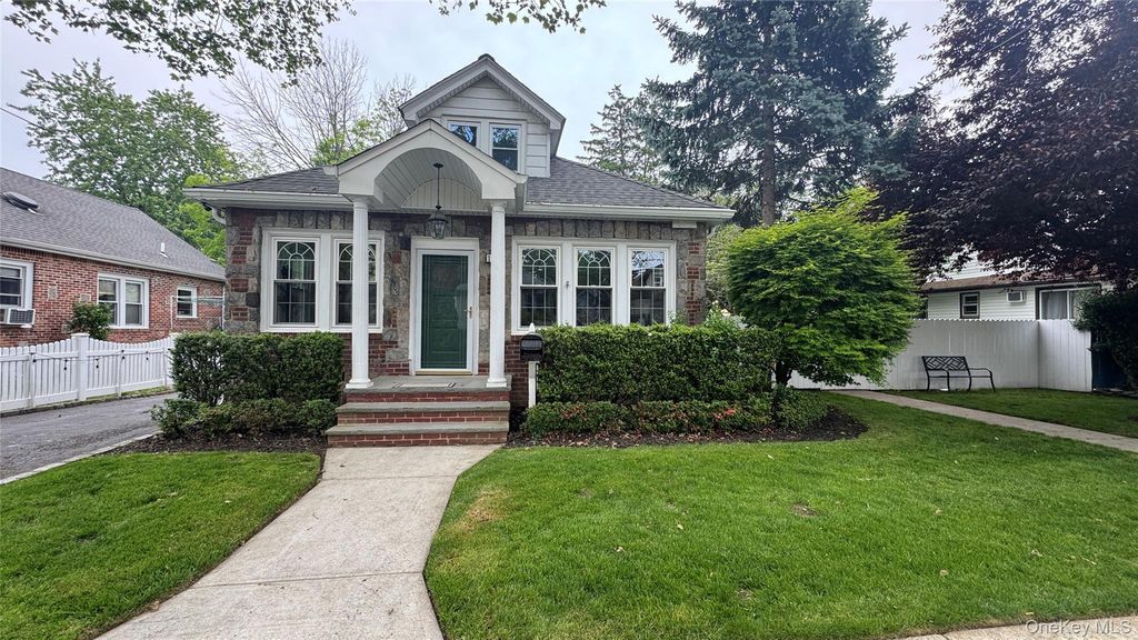 1905 Bryant Place, Baldwin, NY 11510 — exterior