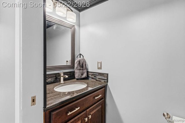 11111 Hibner Road, Hartland Township, MI 48353