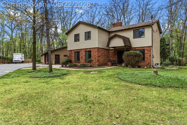 11111 Hibner Road, Hartland Township, MI 48353