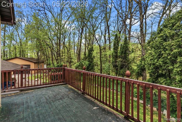 11111 Hibner Road, Hartland Township, MI 48353