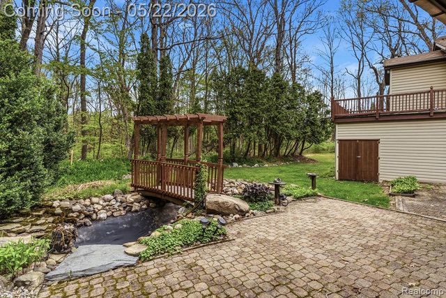 11111 Hibner Road, Hartland Township, MI 48353