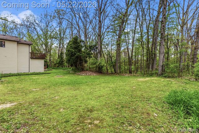 11111 Hibner Road, Hartland Township, MI 48353