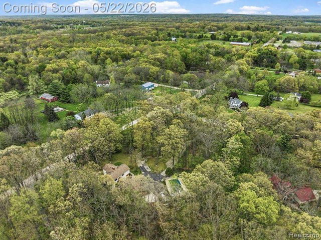 11111 Hibner Road, Hartland Township, MI 48353