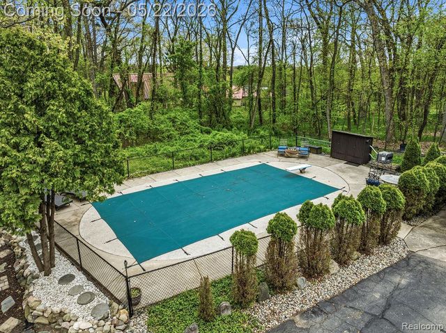 11111 Hibner Road, Hartland Township, MI 48353