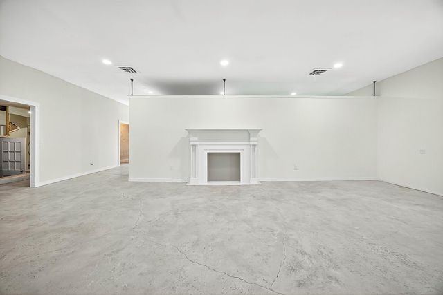 206 N Main Street, Rogersville, MO 65742