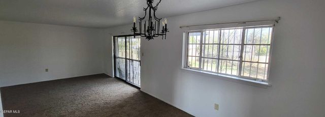 404 San Saba Road, El Paso, TX 79912