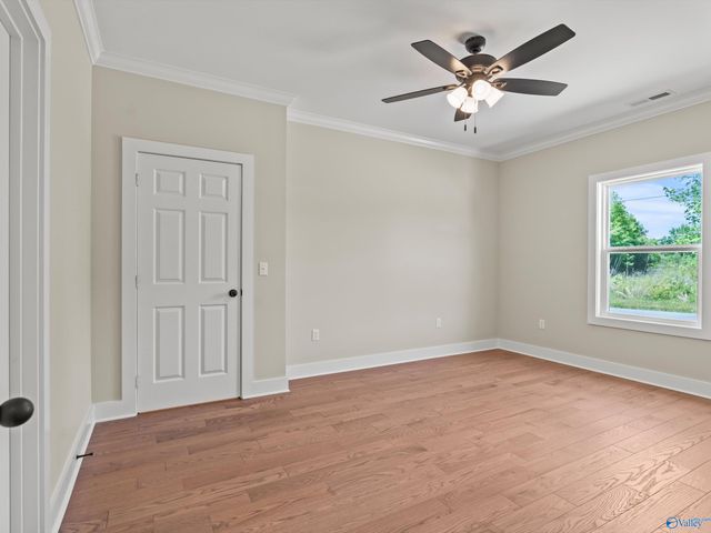 1008 Junkins Road, Guntersville, AL 35976