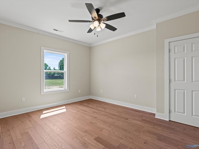 1008 Junkins Road, Guntersville, AL 35976