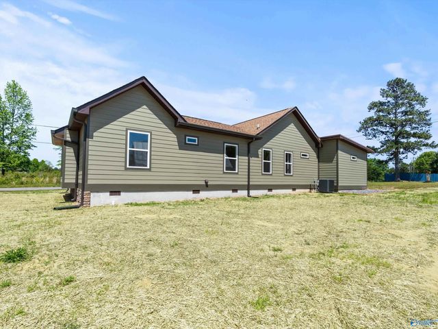 1008 Junkins Road, Guntersville, AL 35976
