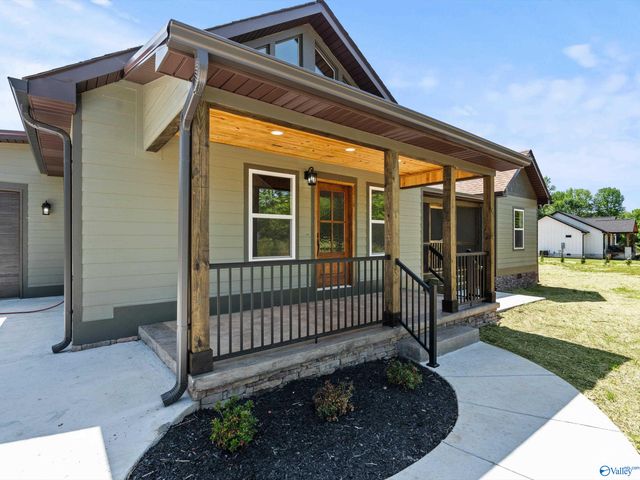 1008 Junkins Road, Guntersville, AL 35976