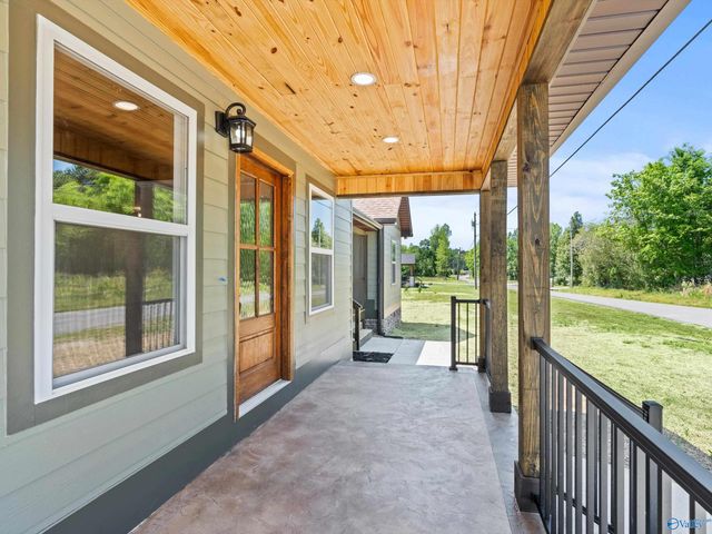 1008 Junkins Road, Guntersville, AL 35976