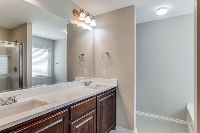 2729 Adams Fall Lane, Fort Worth, TX 76123
