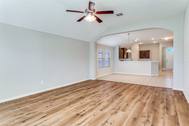 2729 Adams Fall Lane, Fort Worth, TX 76123