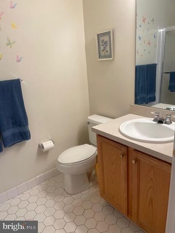 28 SPRING MEADOW DR, Lakewood, NJ 08701
