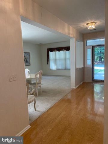28 SPRING MEADOW DR, Lakewood, NJ 08701