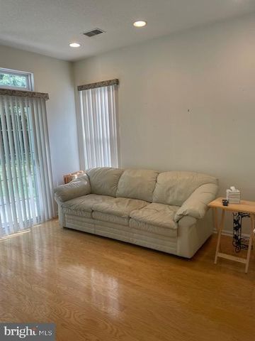 28 SPRING MEADOW DR, Lakewood, NJ 08701